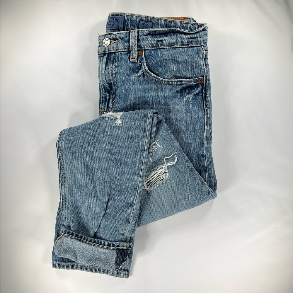 Distressed Boyfriend Jean